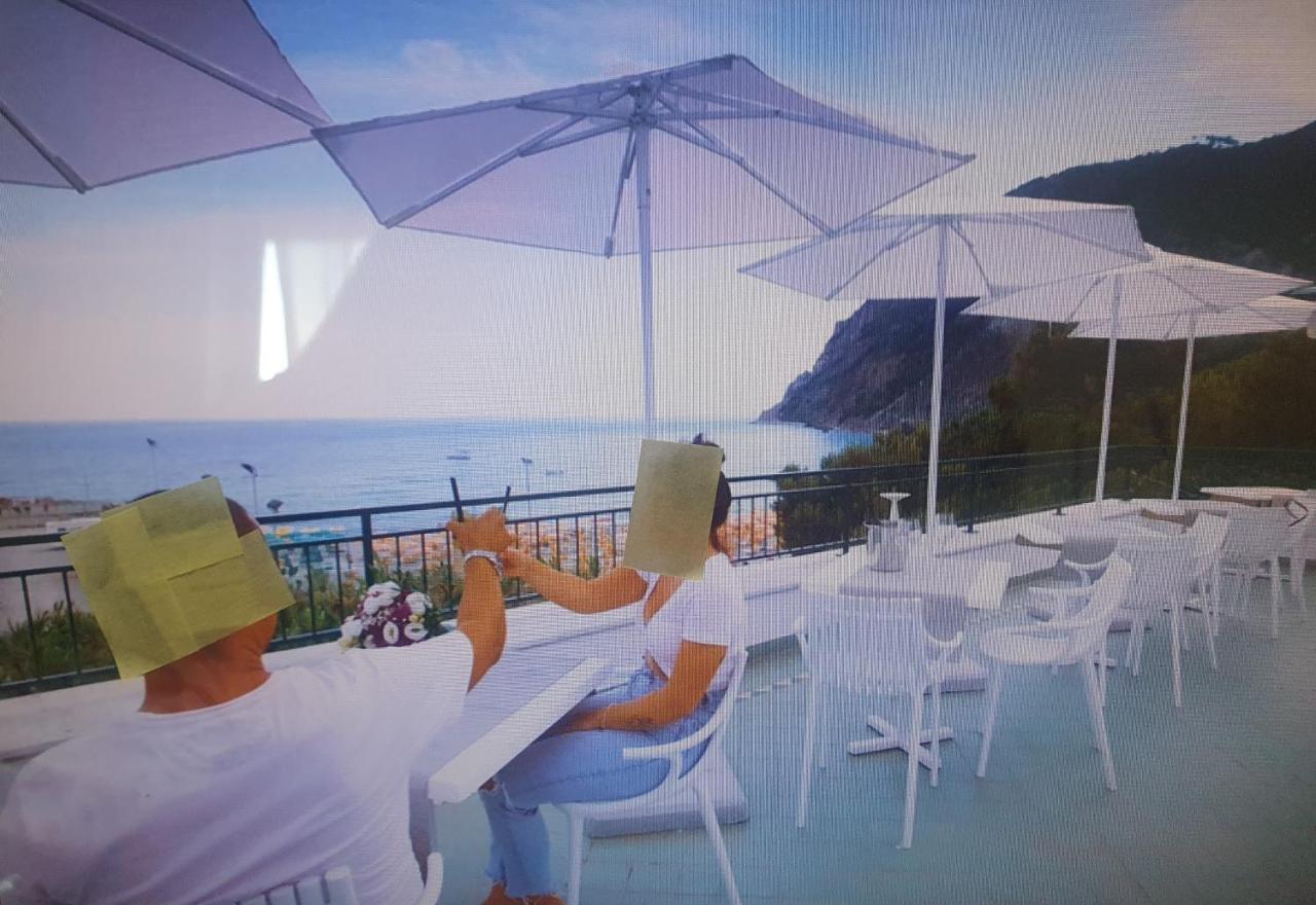 Monterosso Apartments In Servano'S Villas Monterosso al Mare Exterior photo
